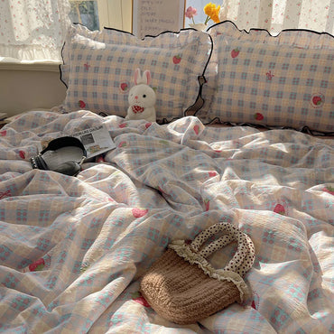 Strawberry Whimsy – Summer Quilt