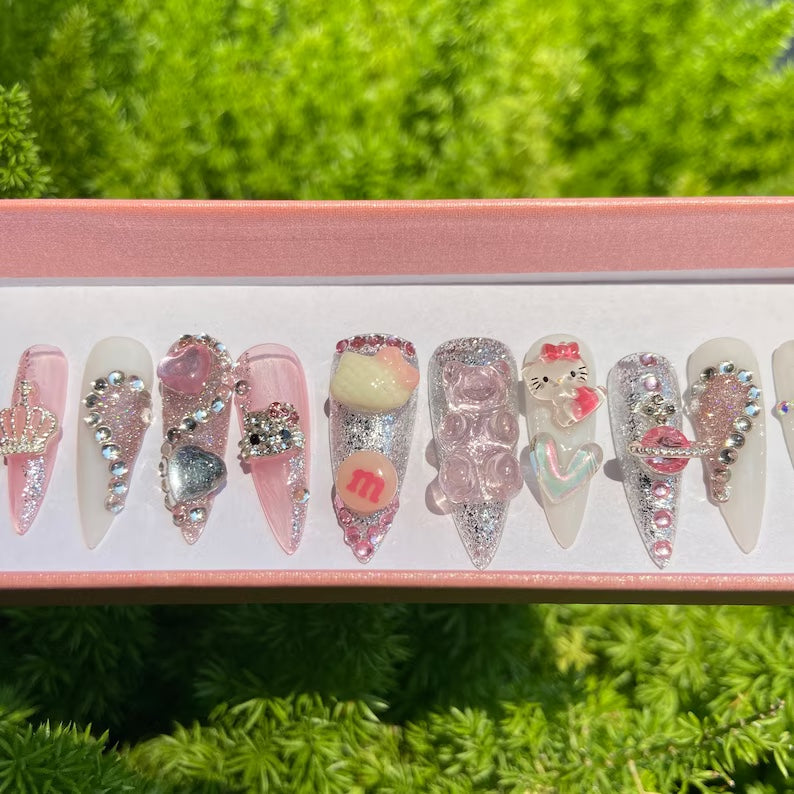 Priority - Press On Nails