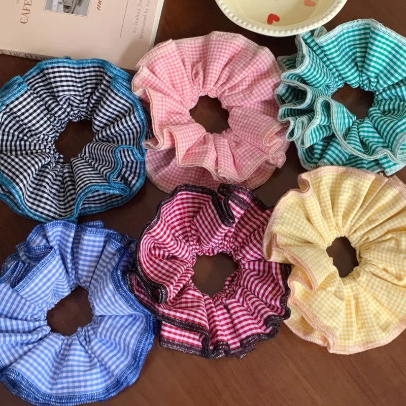 Gingham Whirl – Oversized Dopamine Scrunchie
