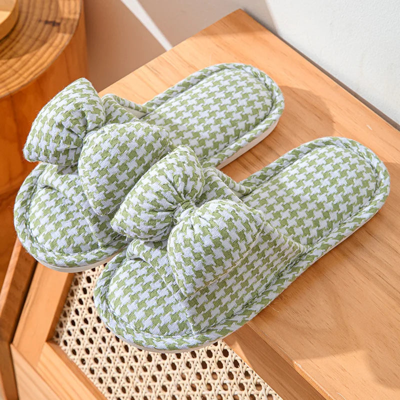 Houndstooth Haven - Slippers