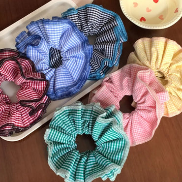 Gingham Whirl – Oversized Dopamine Scrunchie