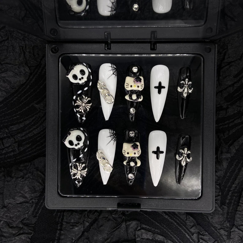 Black Diary  - Press On Nails