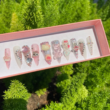 Priority - Press On Nails