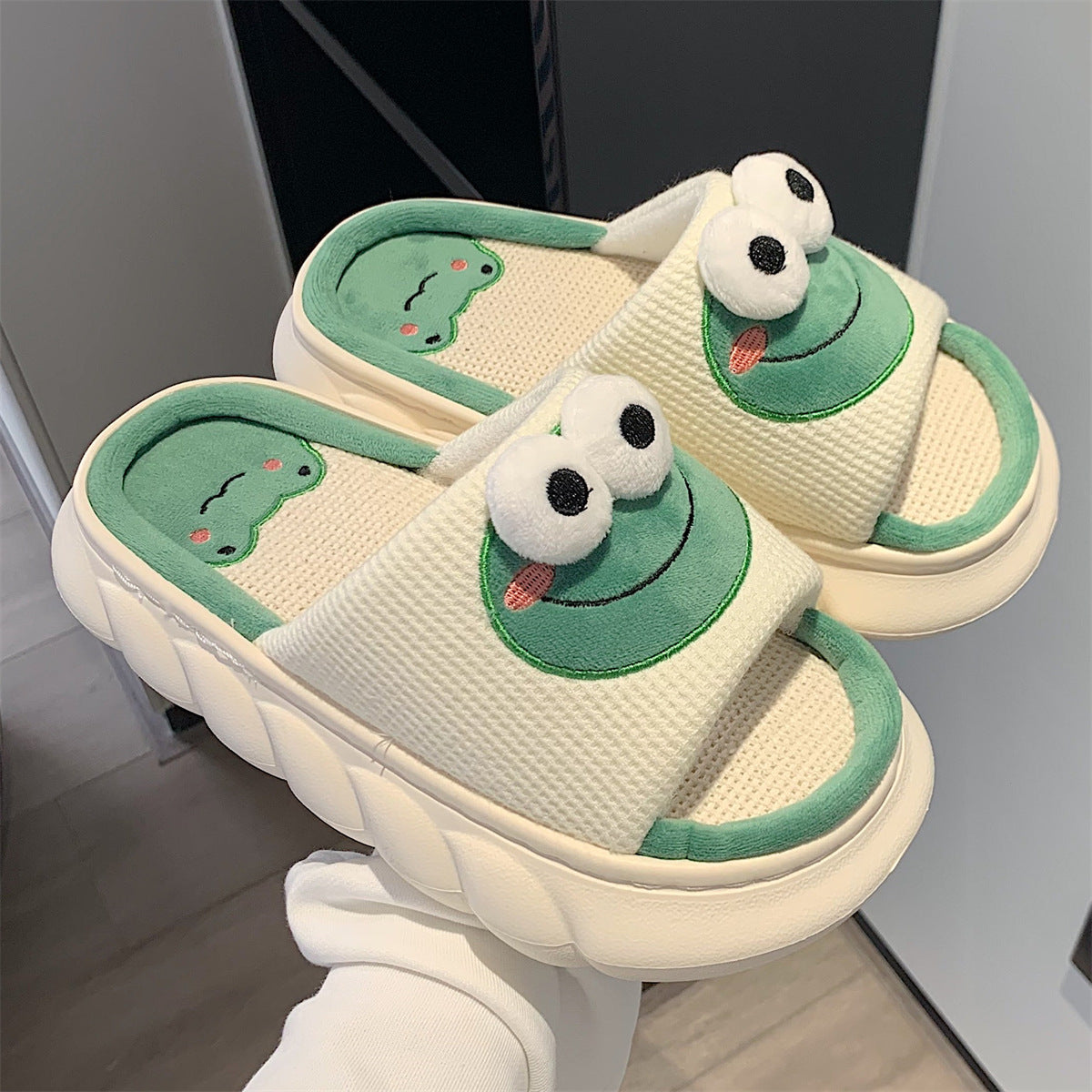 Froggy 🐸- Slippers